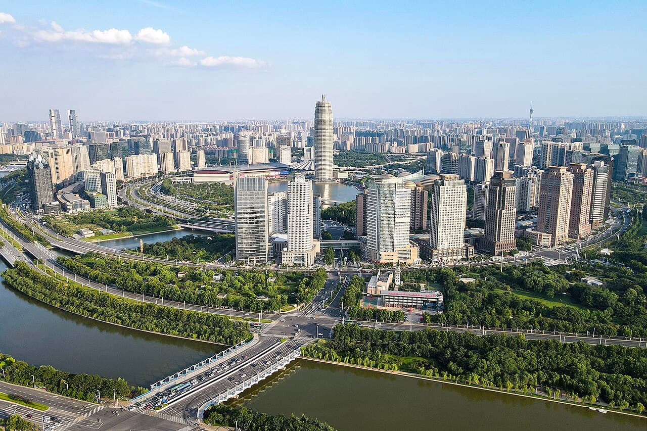 Zhengzhou skyline used for Henan gateway planning