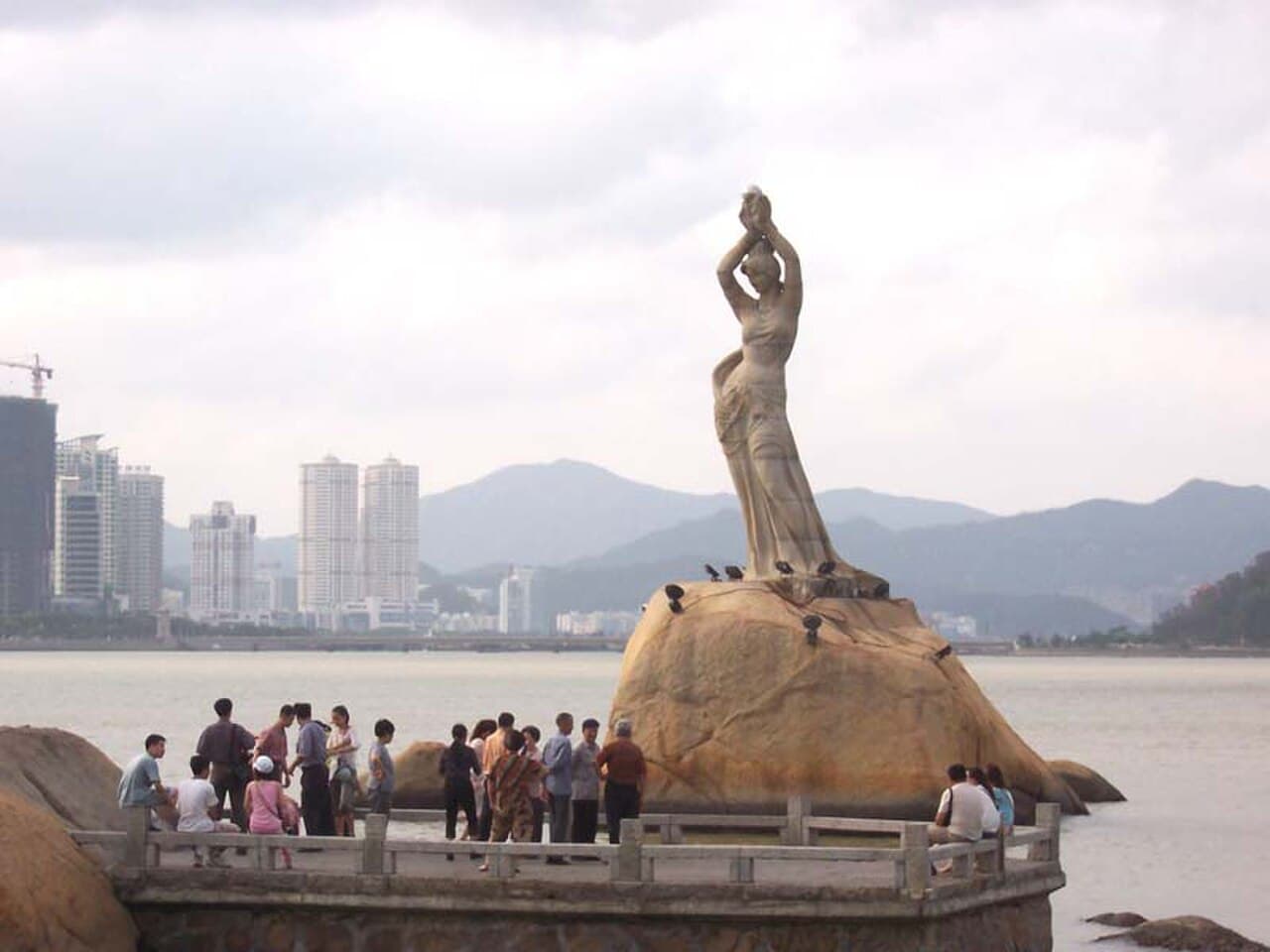 Zhuhai: Zhuhai Fisher Girl